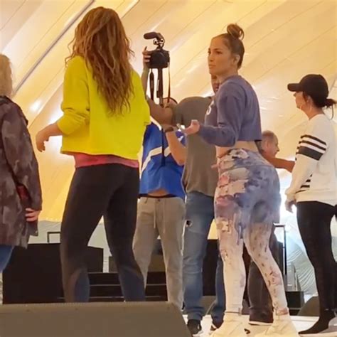 shake her butt|Watch Jennifer Lopez Give Shakira a Booty Shaking Tutorial .